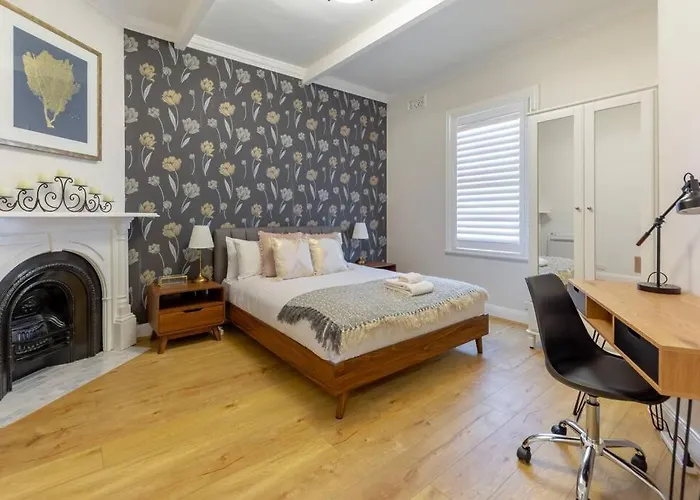 Sydney Cbd Waterview Home 60